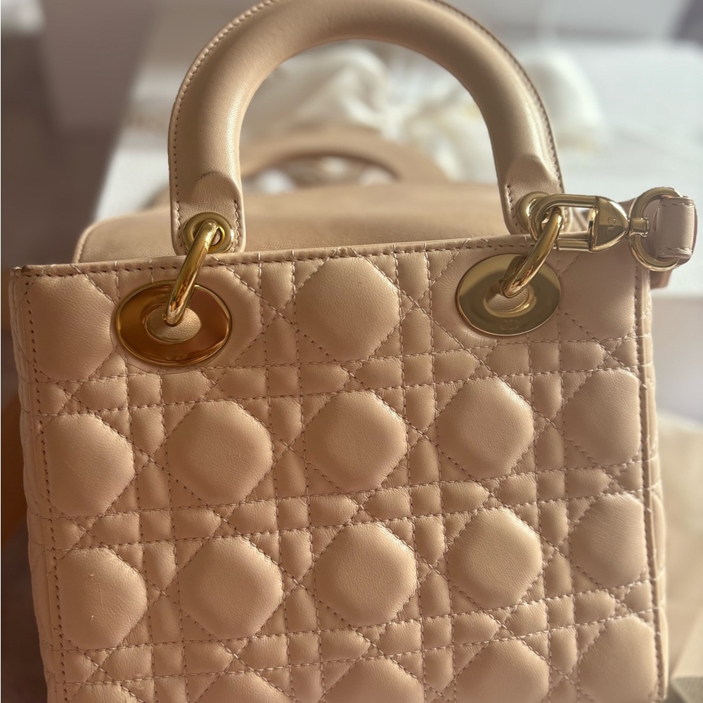 Small Lady Dior My ABC Dior Bag
Pale Pink Cannage Lambskin - Picture 9 of 16